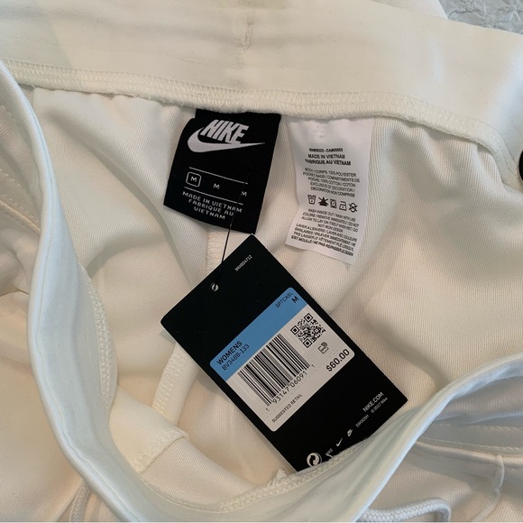 NWT Women’s NIKE Logo Cream Standard Fit Athletic Pants Swoosh Medium M Joggers - Picture 7 of 8